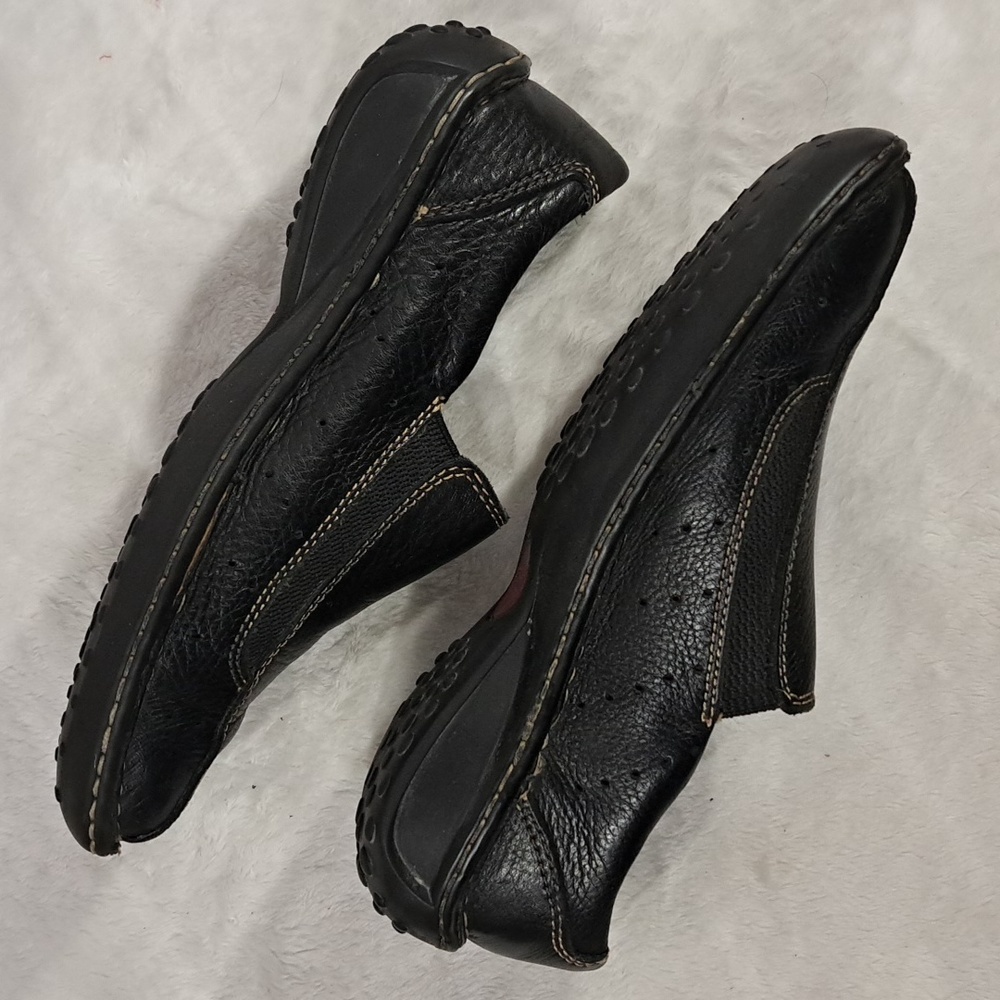 BORN Women's Leather Shoes - Picture 7 of 15